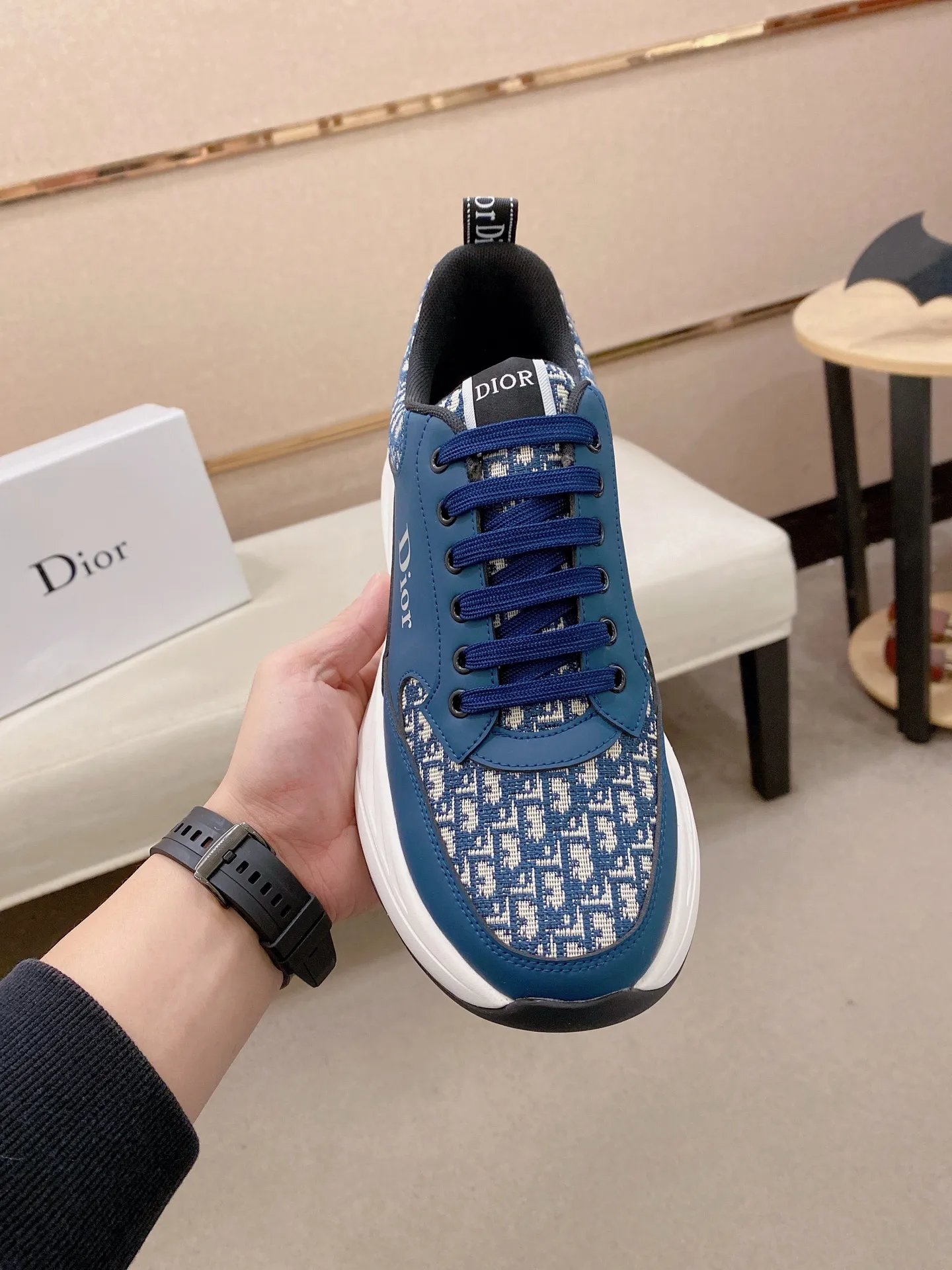 Factory price: 442💰[Dior·Dior] New casual sports style men's shoes, new spring and summer design, perfect workmanship, lace-up lazy style to create wardrobe quality, upper: imported first-layer cowhide, sheepskin lining is soft and comfortable, ultra-light TPU wear-resistant outsole, simple, versatile fashion men's shoes, excellent color code number 38--44. Can be customized for 45 non-refundable!